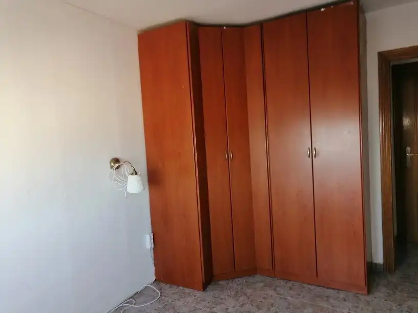 Habitación de Piso en venta en Barcelona con Calefacción, Balcón y Alarma