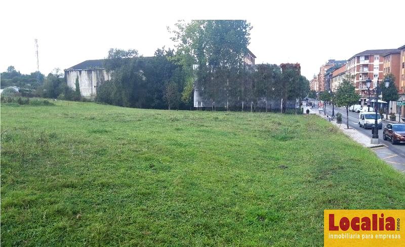 Residencial en venda en Oviedo 