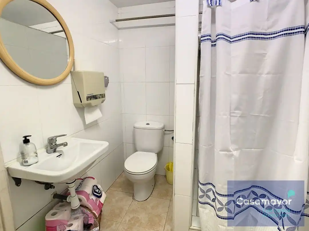 Local comercial en venda a Carrer del Tucuman, imagen 12