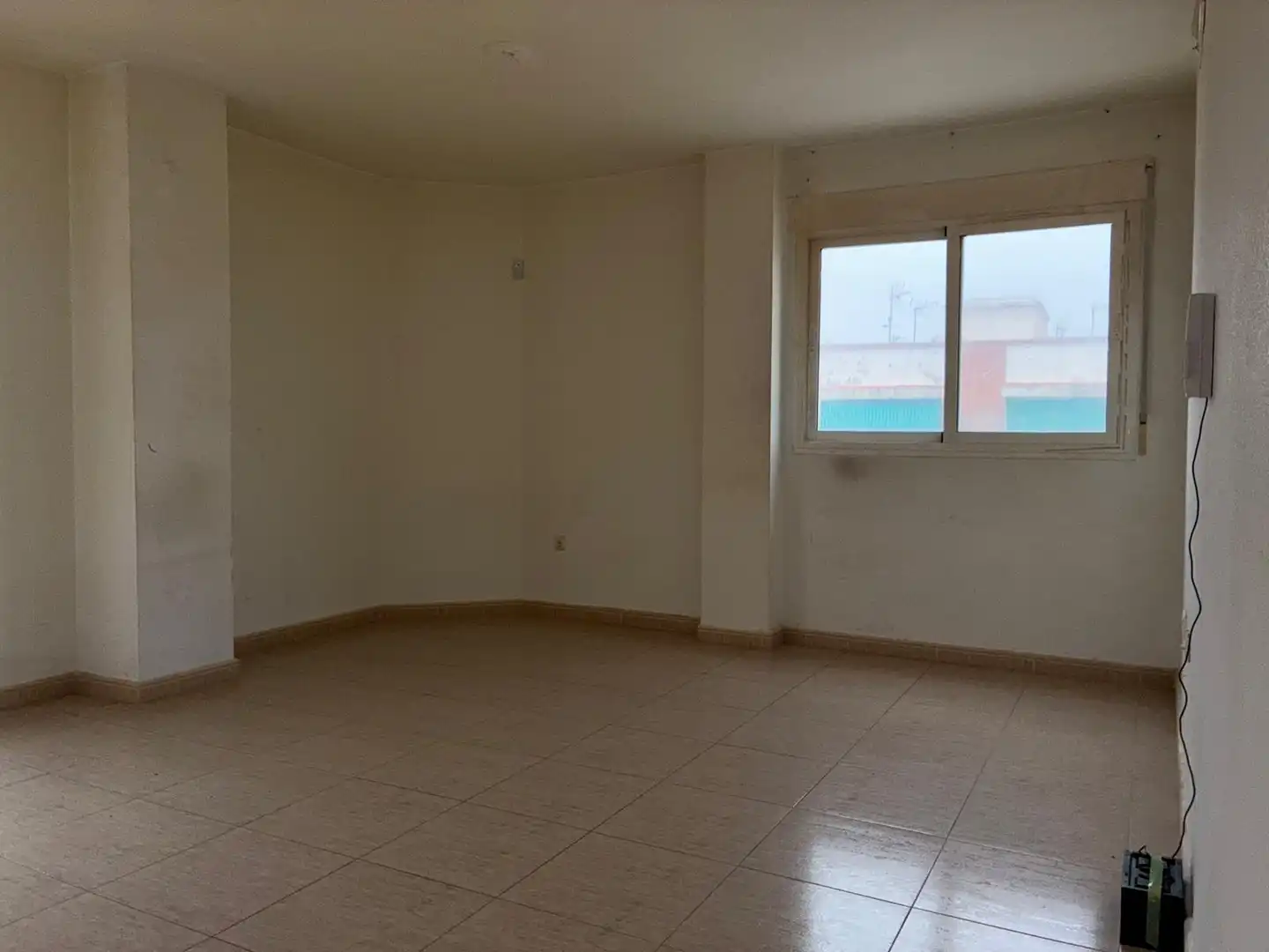 Sala d'estar de Pis en venda en El Pinós / Pinoso amb Balcó