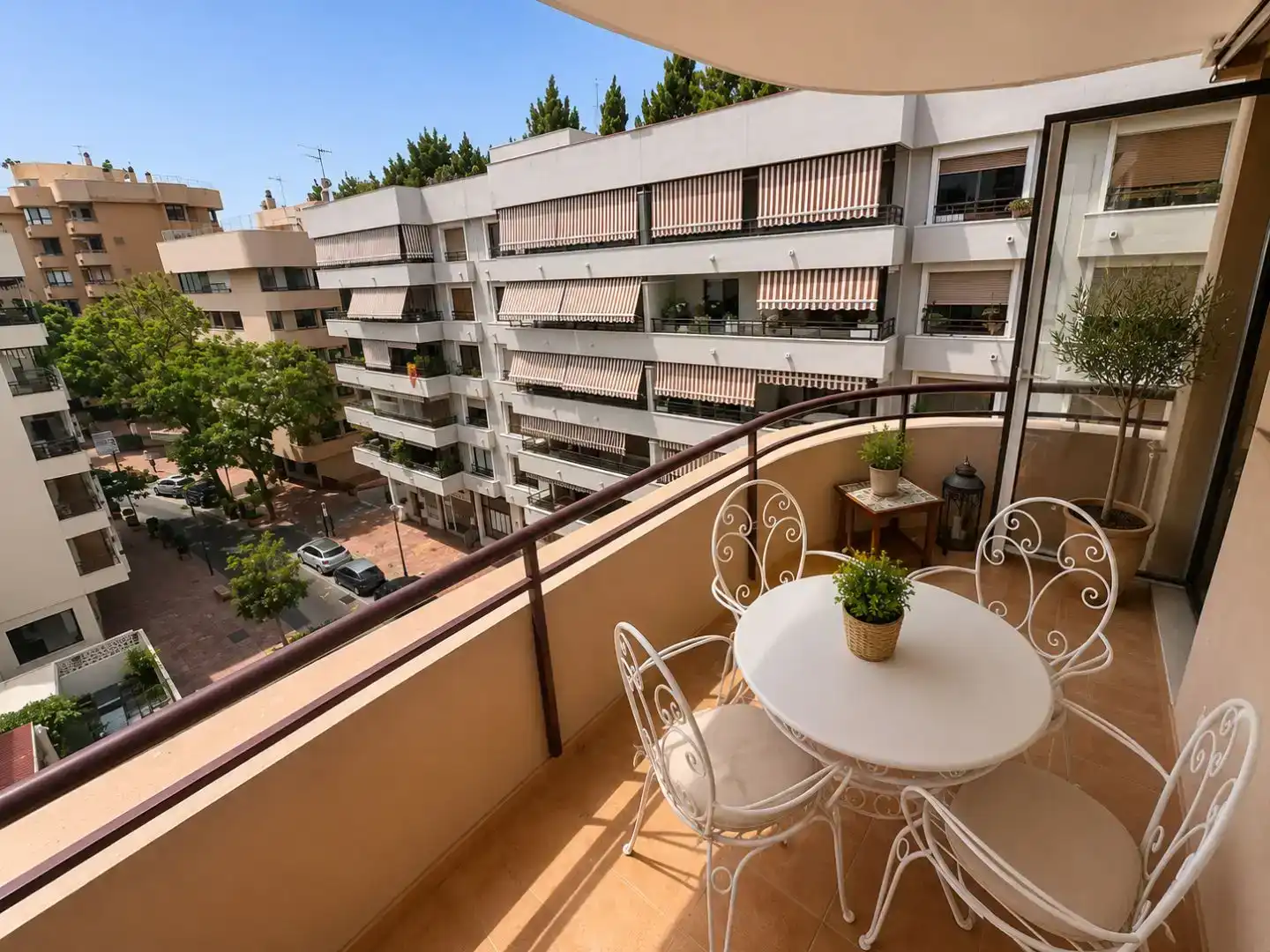 Terrassa de Pis en venda en Marbella amb Aire condicionat i Balcó