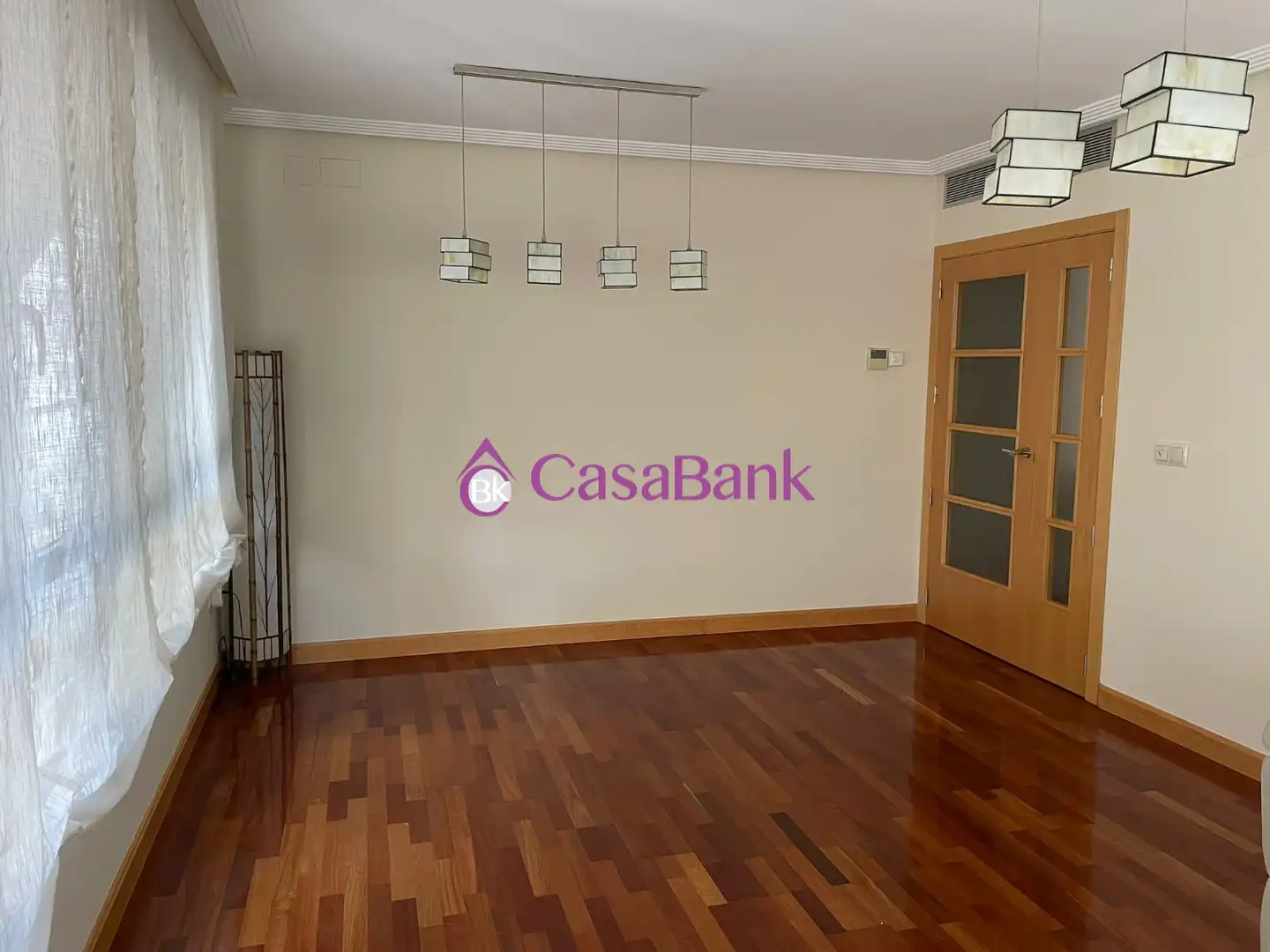 Piso de alquiler en Santa Rosa - Valdeolleros, Norte-Sierra