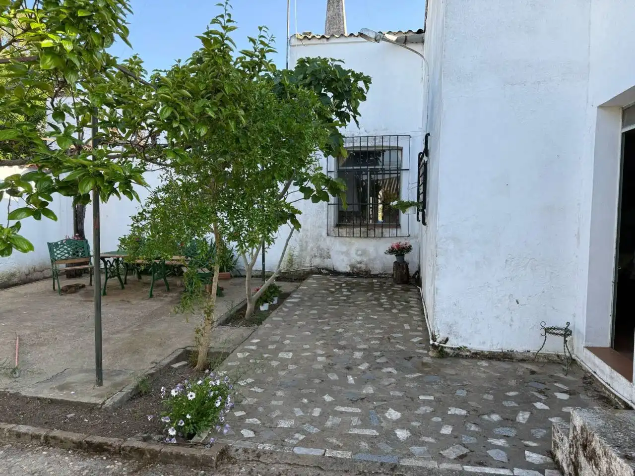 Exterior view of Houses for sale in Don Benito  with Private garden
