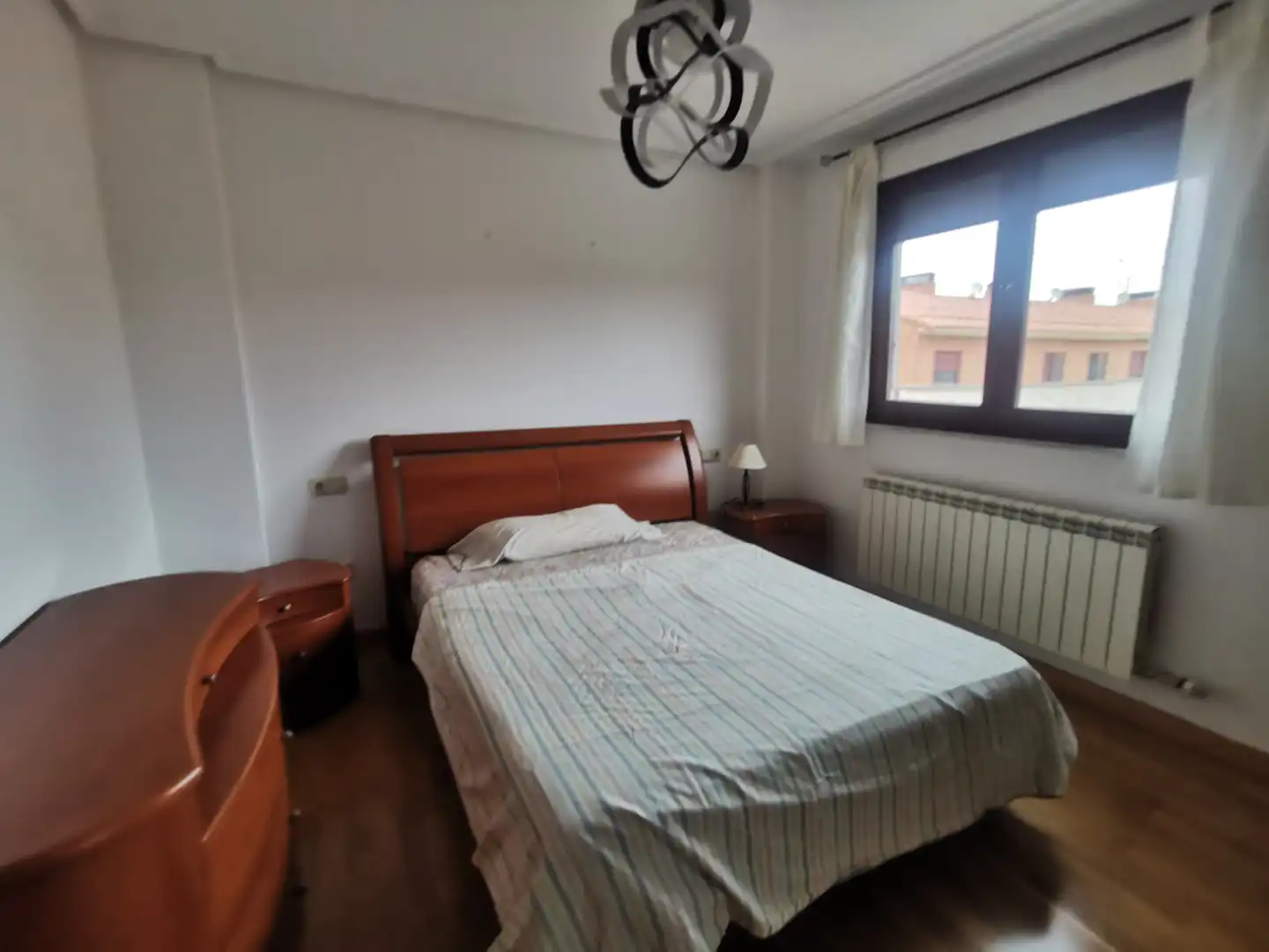 Casa aparellada amb terrassa en venda a Calle Rafael Lapesa, imagen 31