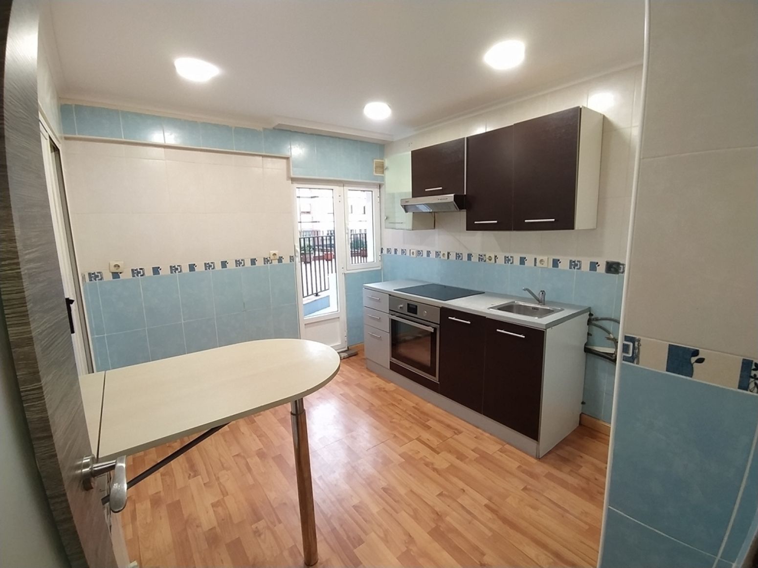 Cuina de Pis en venda en Avilés amb Calefacció i Terrassa