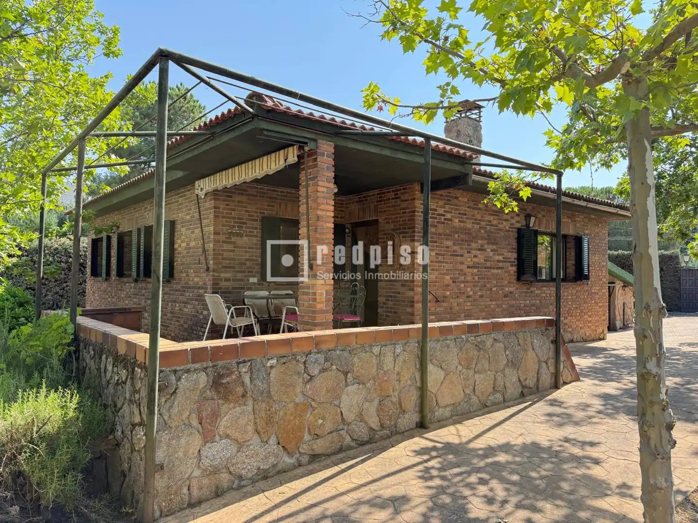 Exterior view of Houses for sale in Valdemorillo  with Heating, Private garden and Terrace