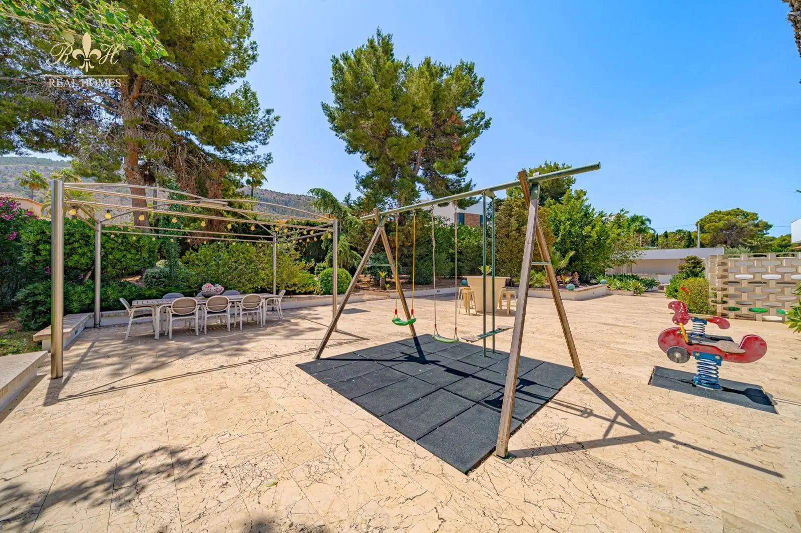 Garden of Houses for sale in L'Alfàs del Pi  with Air Conditioner, Terrace and Swimming Pool