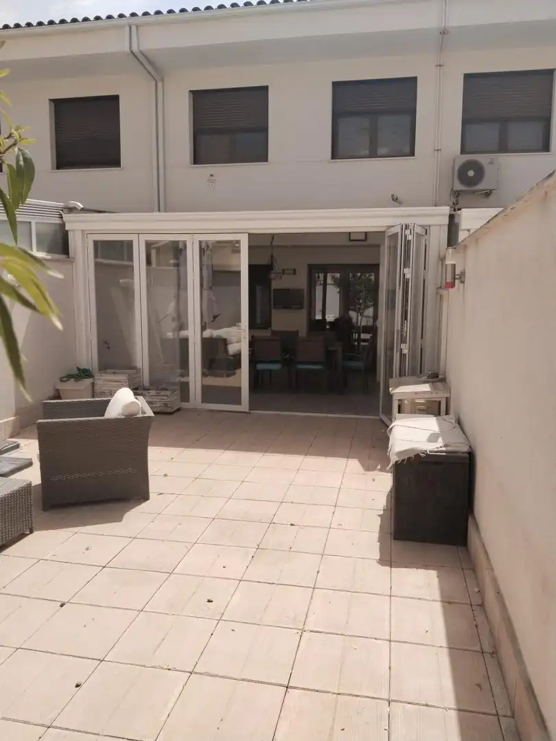 Terrassa de Casa adosada en venda en Albacete amb Aire condicionat, Calefacció i Jardí privat