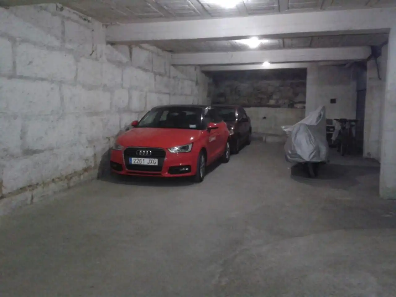 Parking de Piso en venta en Ourense Capital  con Calefacción, Parquet y Trastero