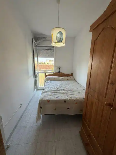 Dormitori de Apartament en venda en Alcanar amb Terrassa