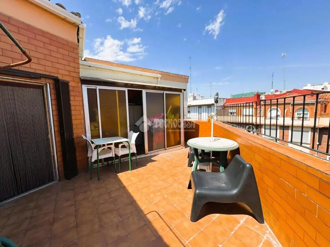 Terraza de Piso en venta en Zaragoza con Calefacción y Parquet
