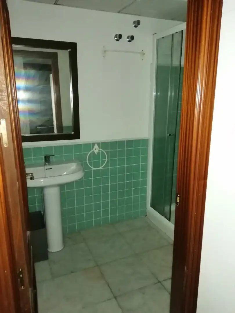 Bathroom of Flat for sale in Córdoba  with Air Conditioner