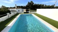 Piscina de Casa o xalet en venda en Tarifa amb Jardí privat, Terrassa i Traster