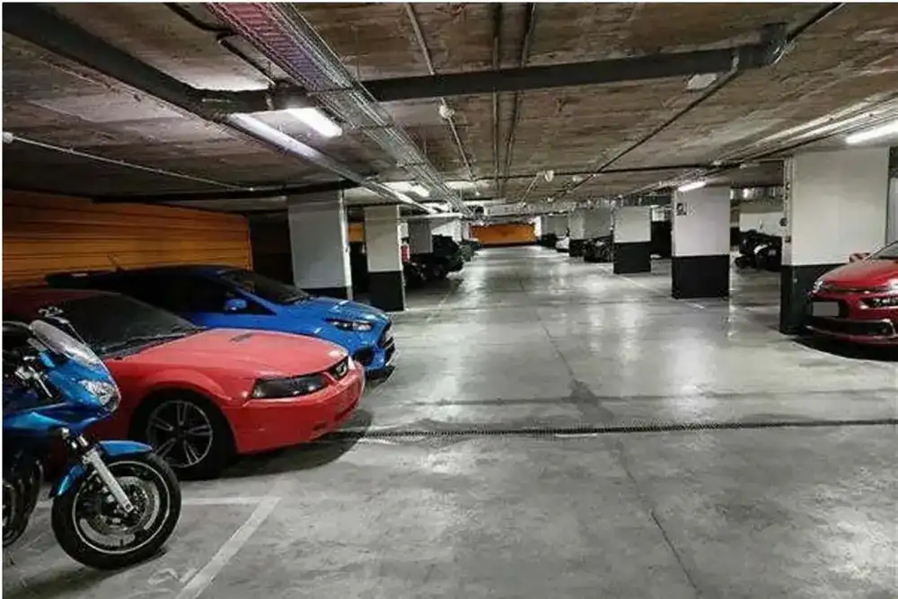 Motorradstellplatz zum Verkauf in Calle del Nogal, imagen 2