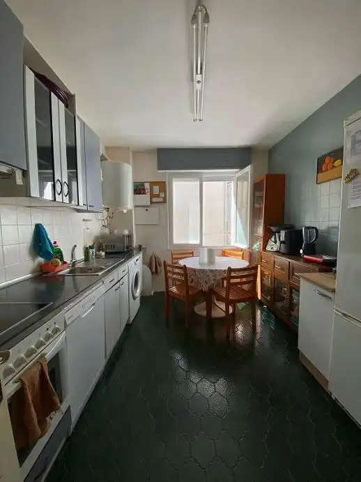 Cuina de Pis de lloguer en  Pamplona / Iruña amb Calefacció, Parquet i Traster