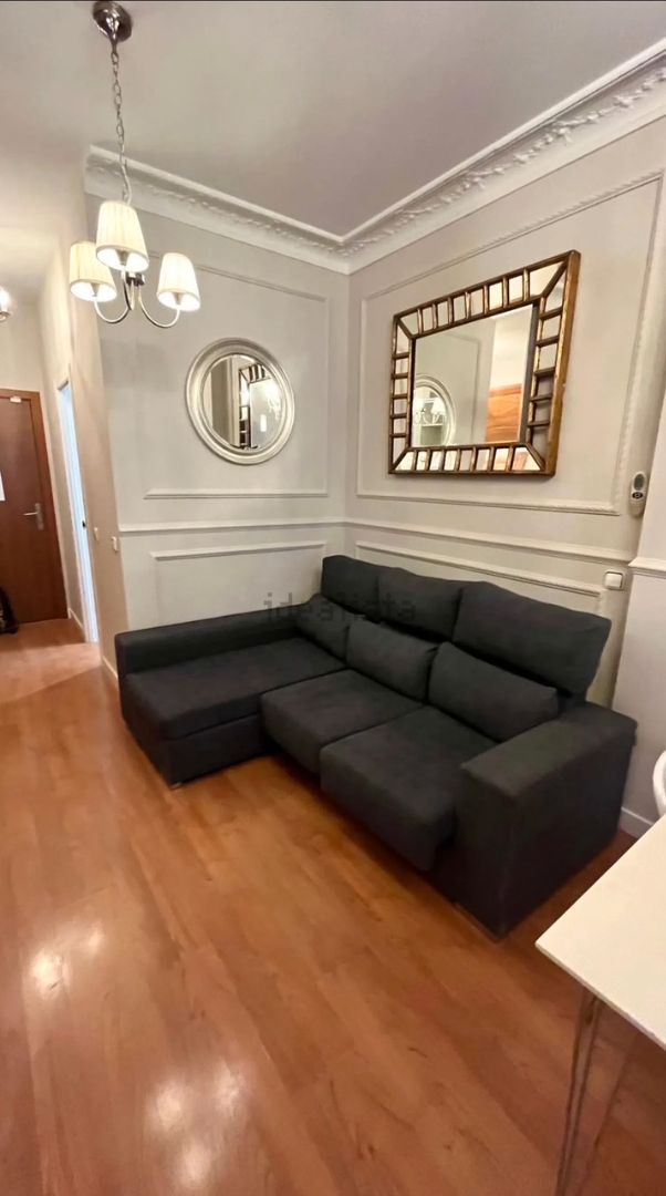 Sala d'estar de Apartament en venda en  Madrid Capital amb Aire condicionat, Calefacció i Traster