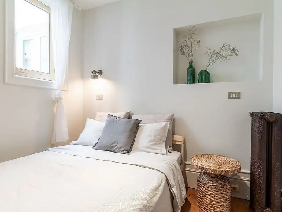 Bedroom of Apartments for rent in Badalona  with Parquet flooring, Storage room and Furnished