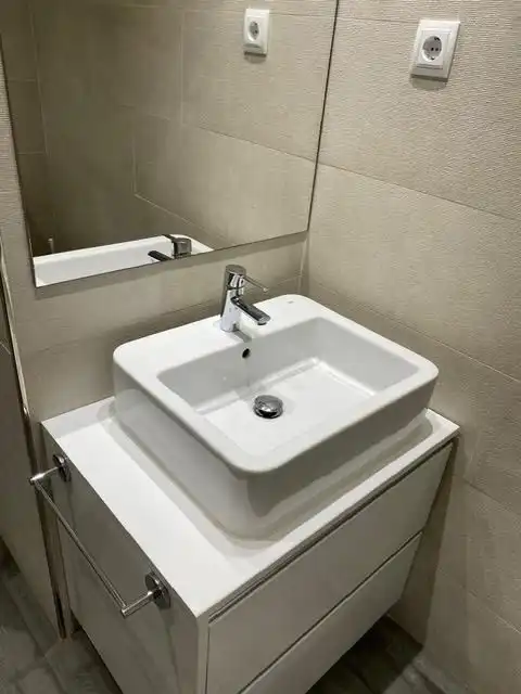 Bathroom of Flat for rent in Madrid  with Air Conditioner, Heating and Furnished