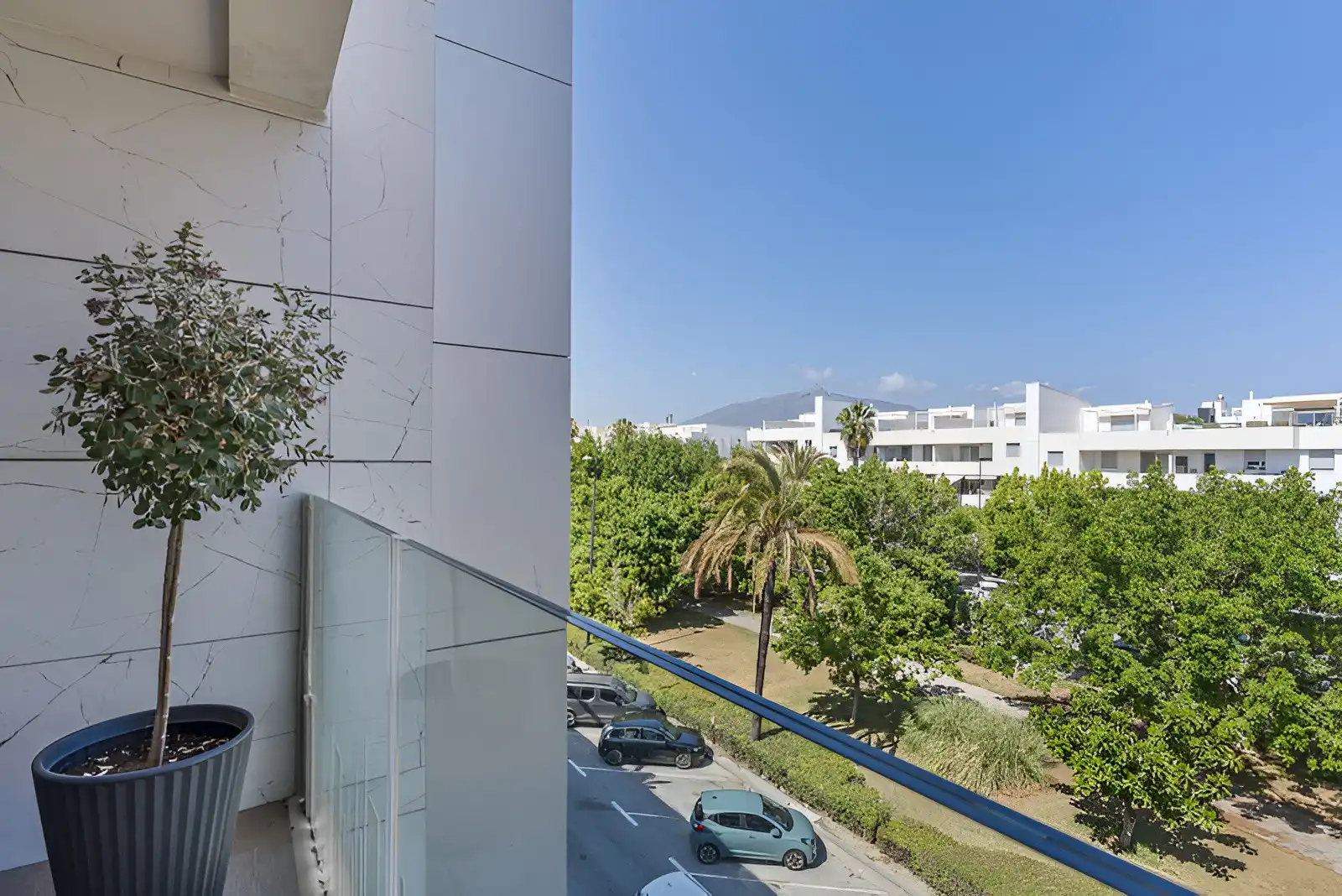 Apartament amb piscina en venda a San Pedro de Alcántara, imagen 16