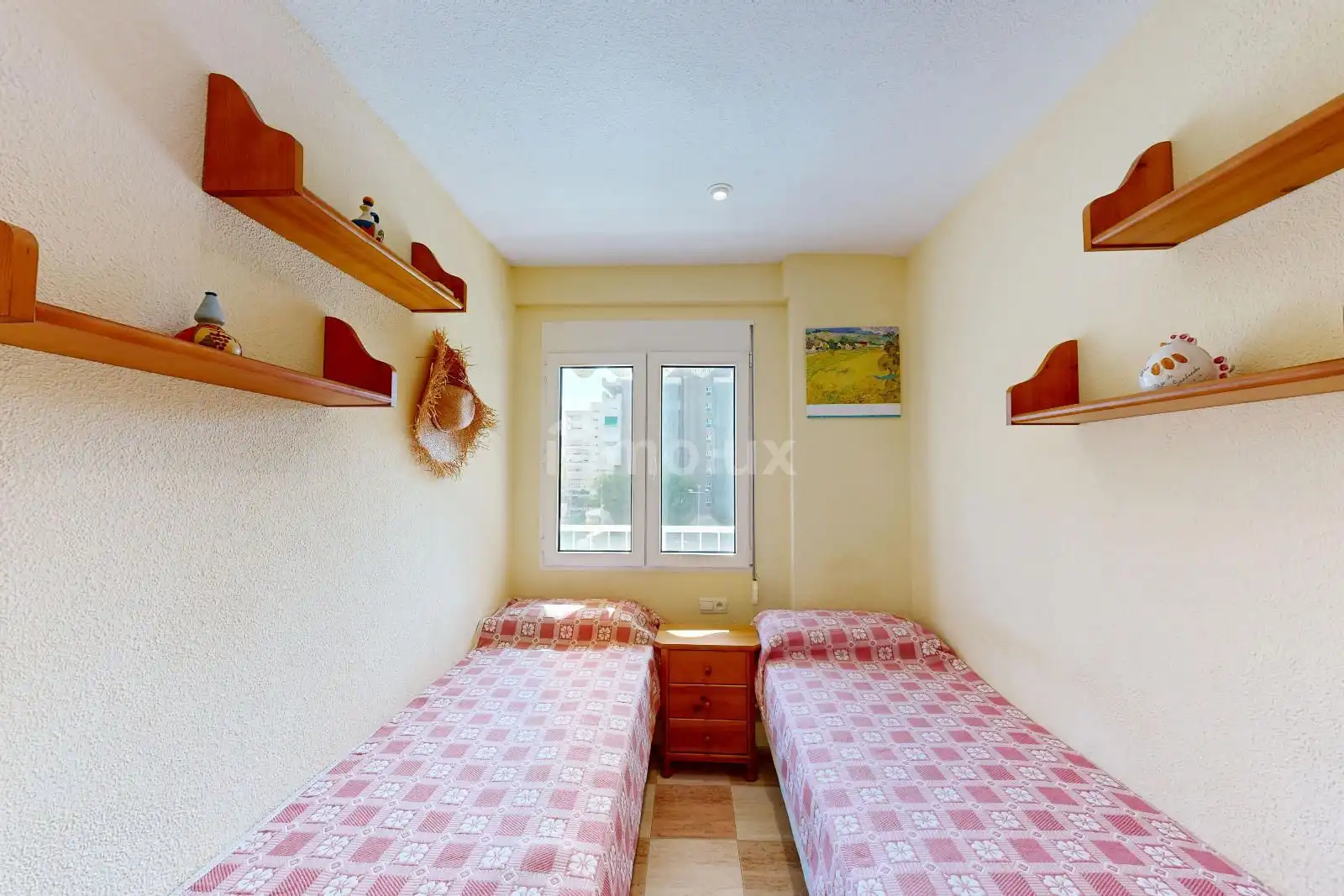 Habitación de Piso en venta en Alicante / Alacant con Terraza, Piscina y Amueblado