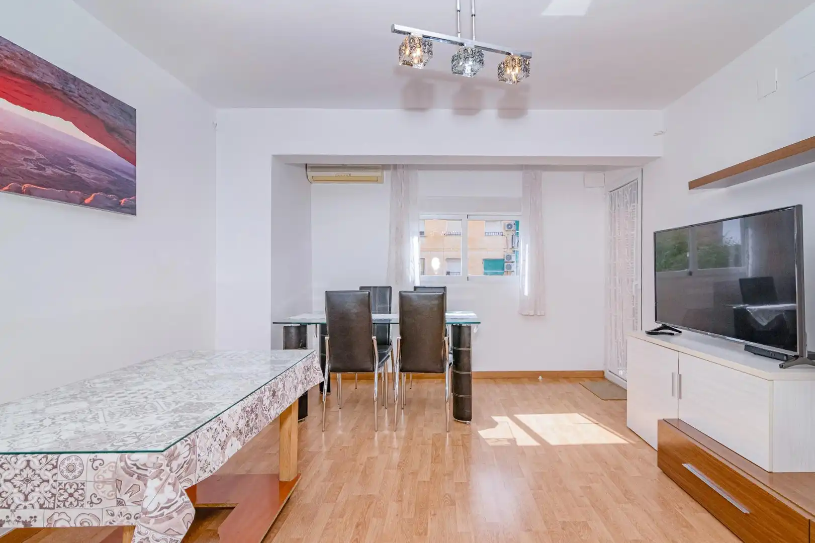 Dining room of Flat for sale in Granada  with Air Conditioner and Balcony