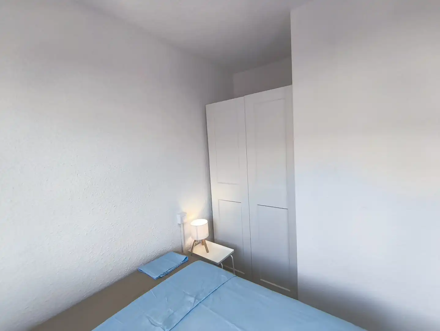 Habitación de Piso para compartir en Madrid con Calefacción, Terraza y Amueblado