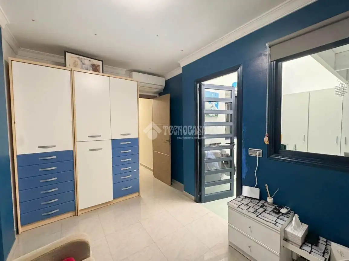 Flat for sale in Agüimes  with Air Conditioner
