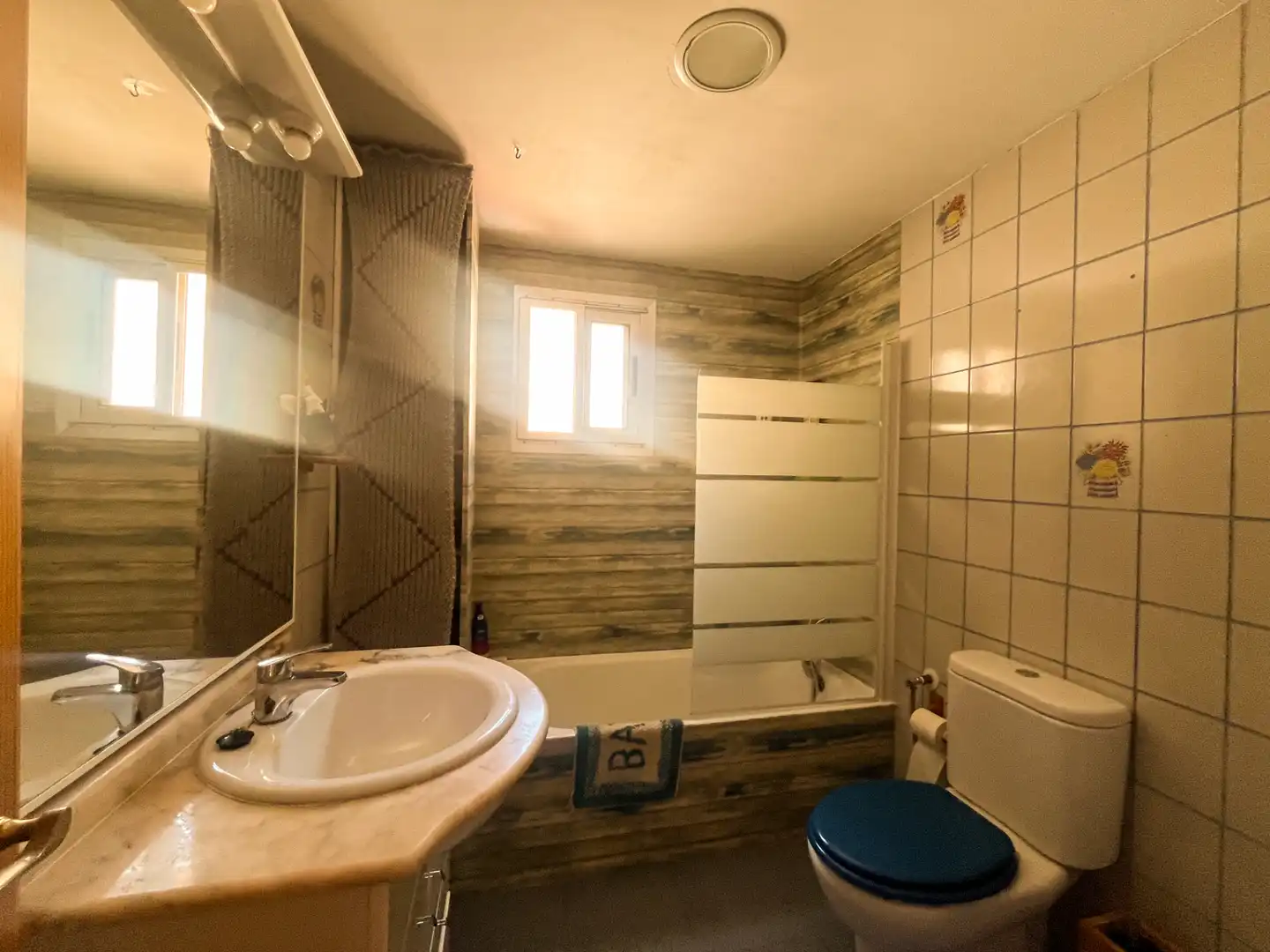 Baño de Piso en venta en Petrés con Aire acondicionado, Amueblado y Horno
