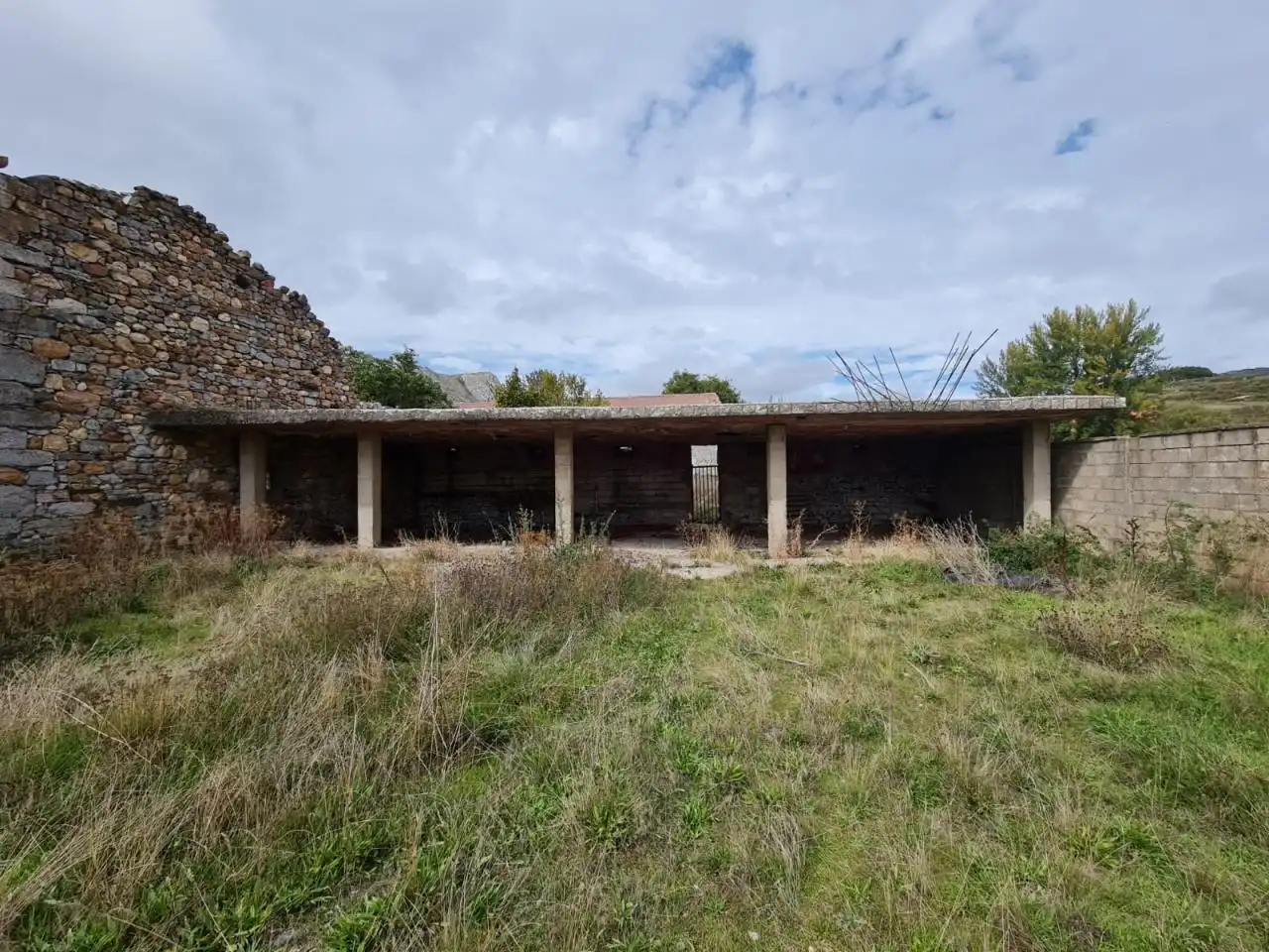 Exterior view of Residential for sale in Puebla de Lillo