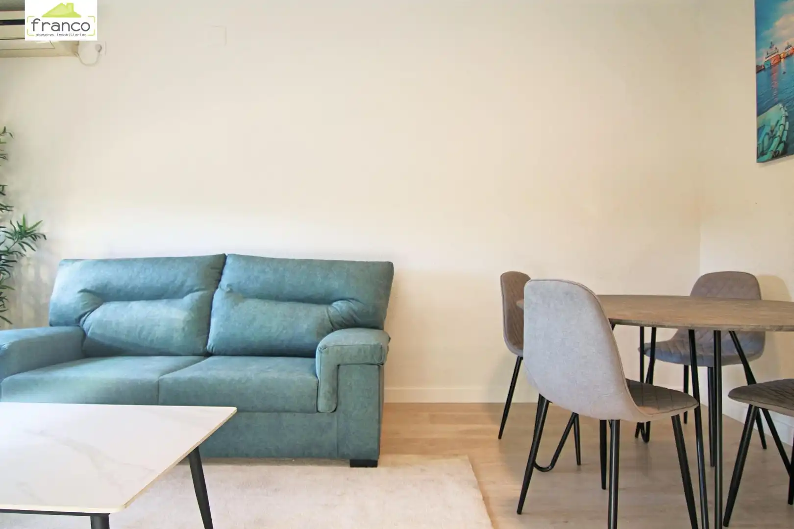 Sala d'estar de Apartament de lloguer en Murcia amb Aire condicionat, Calefacció i Terrassa