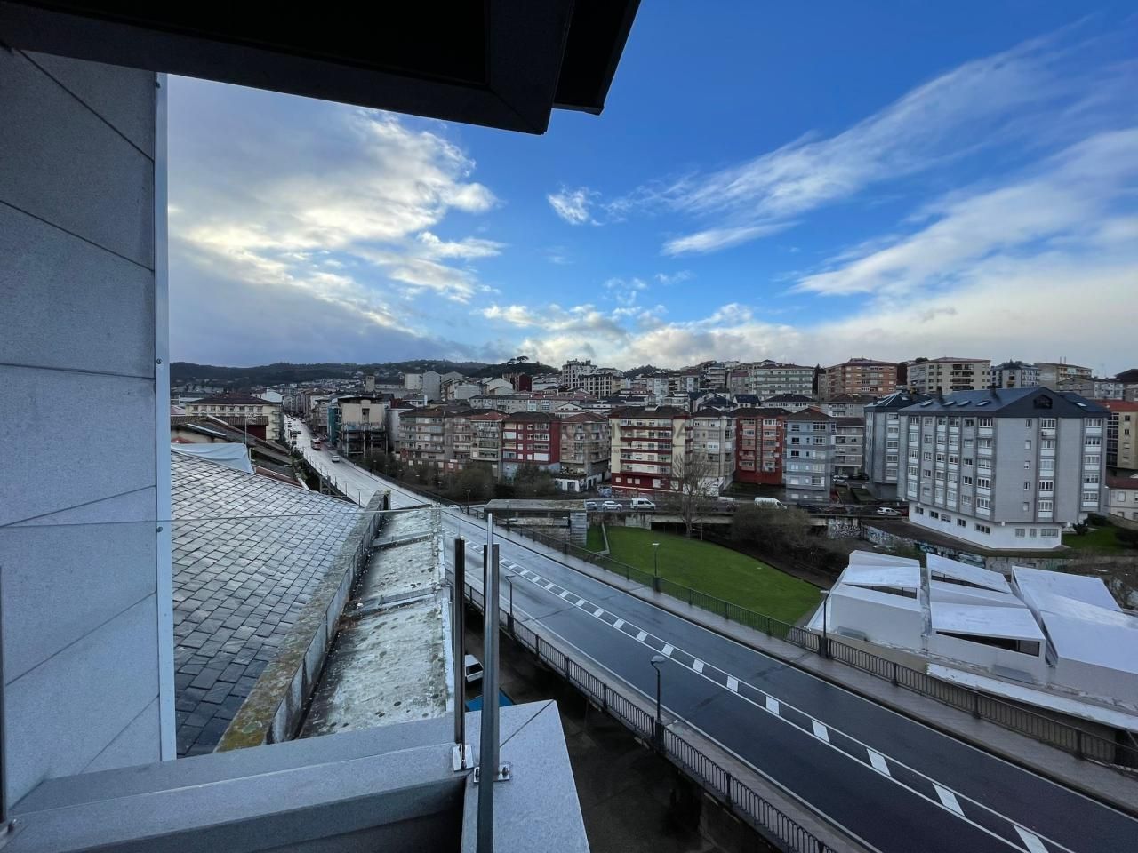 Vista exterior de Pis en venda en Ourense Capital  amb Aire condicionat, Calefacció i Terrassa