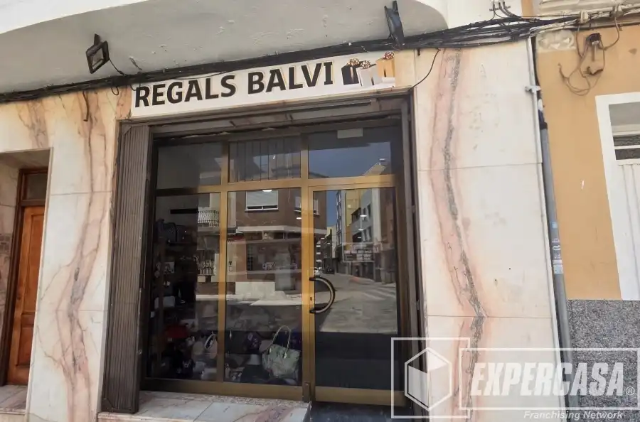 Local comercial en traspàs a Casc Urbà, imagen 3