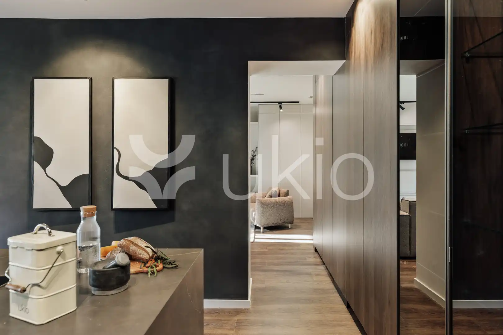 Cuina de Apartament de lloguer en Barcelona amb Aire condicionat, Calefacció i Moblat