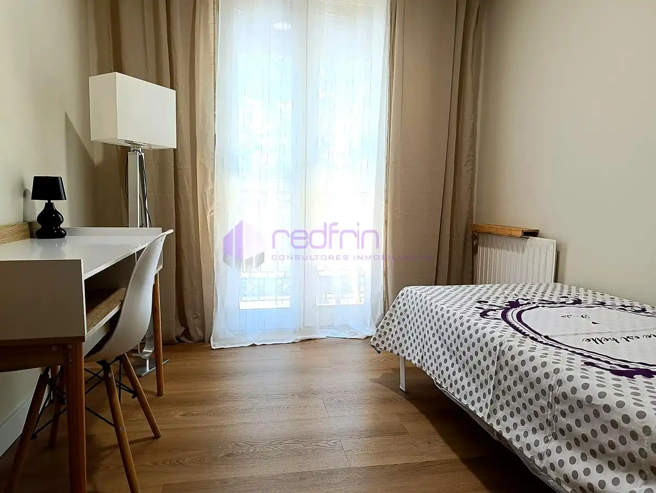 Bedroom of Flat for sale in Madrid