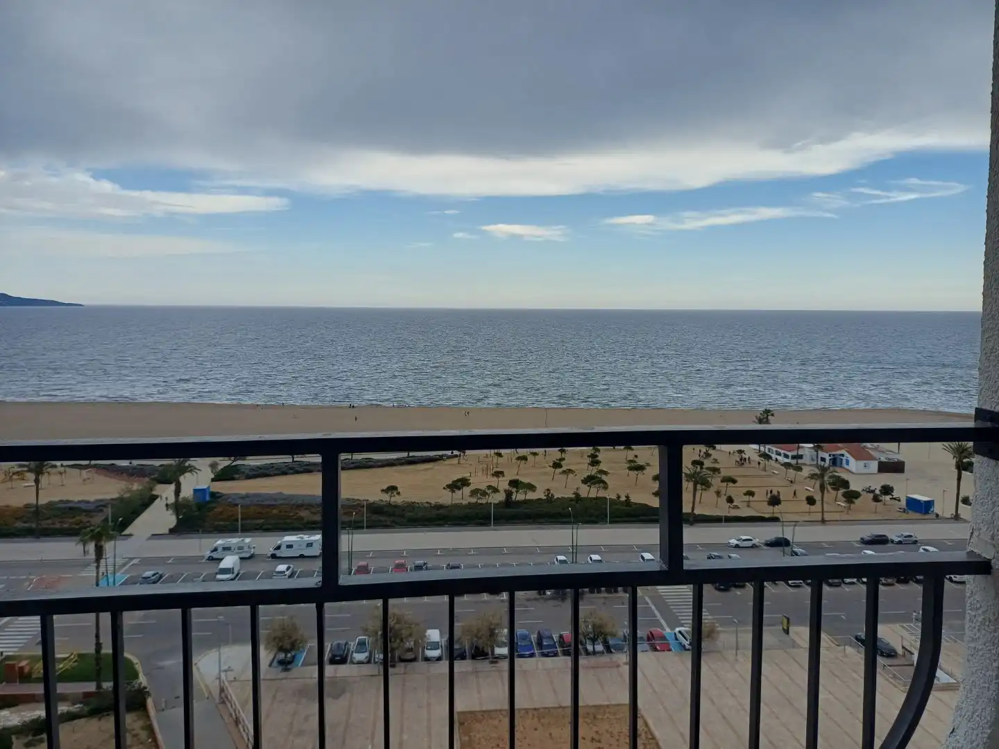 Apartament amb ascensor en venda a delta muga 12