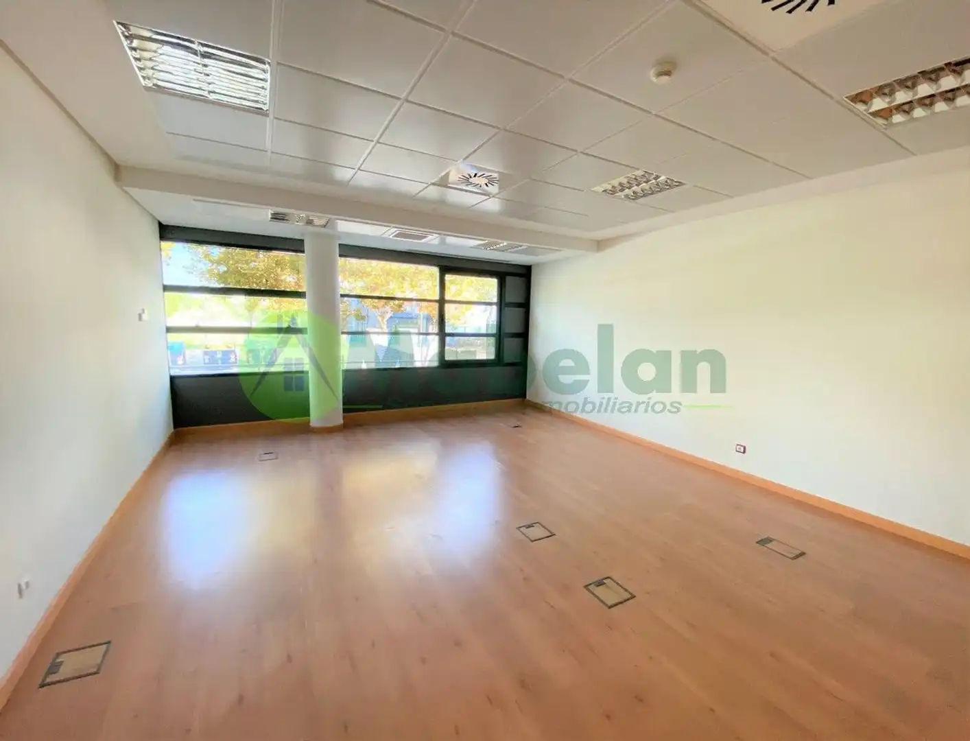 Büro zur Miete in Las Rozas de Madrid mit Heizung