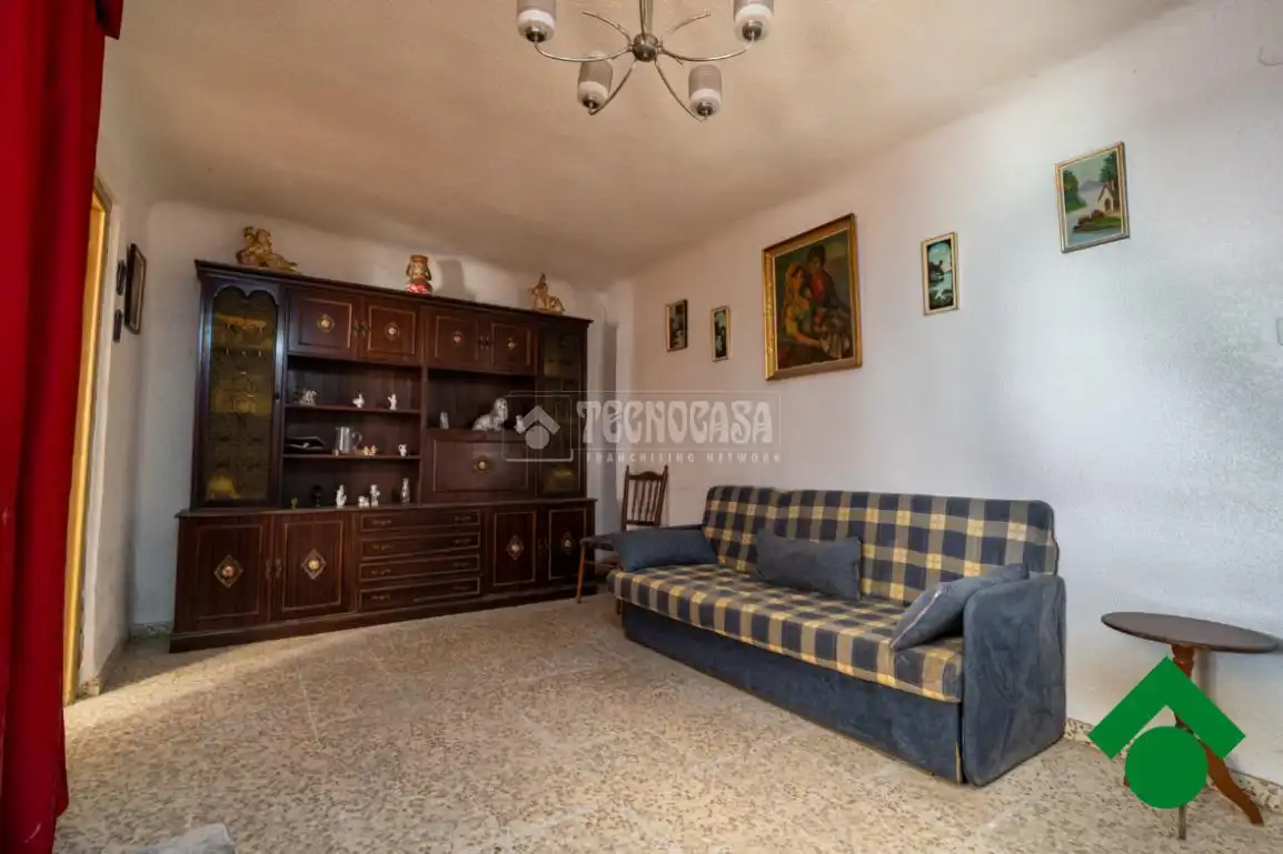 Sala de estar de Casa adosada en venta en Valderrubio