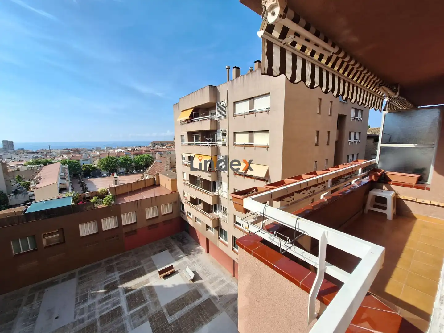 Vista exterior de Piso en venta en Mataró con Calefacción, Horno y Balcón