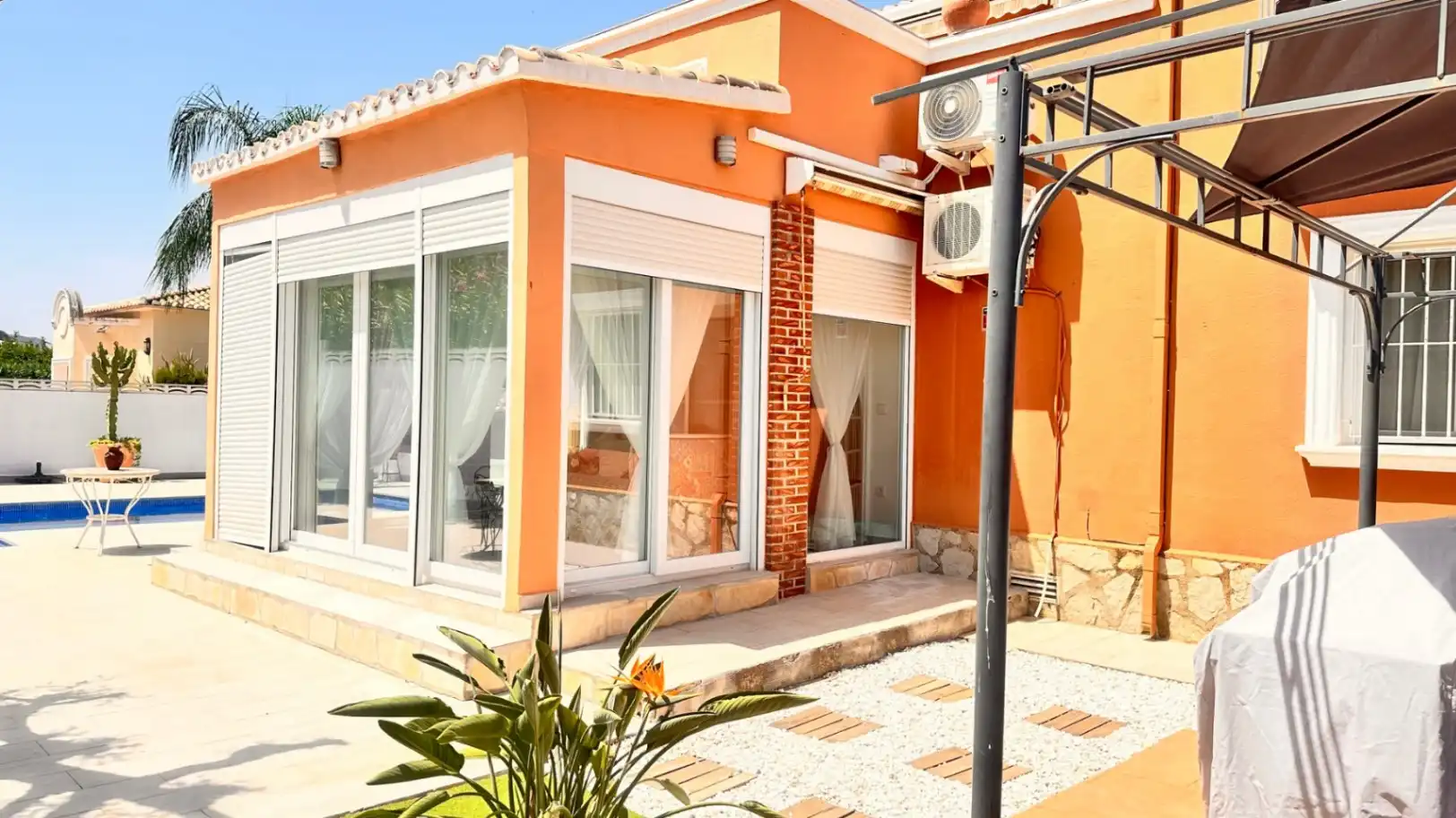 Detached house with pool for sale in El Montgó, imagen 8