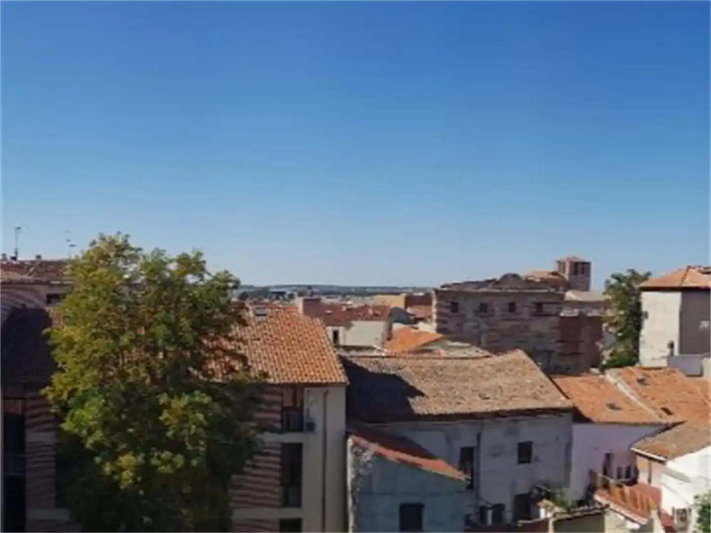 Vista exterior de Pis en venda en Arévalo amb Aire condicionat i Balcó