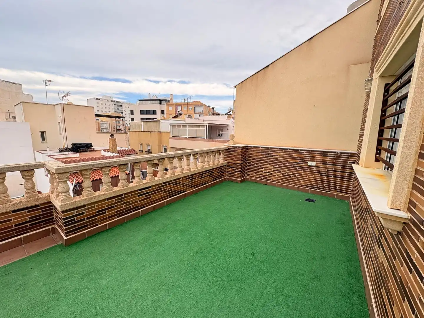 Terrassa de Casa adosada en venda en Almería