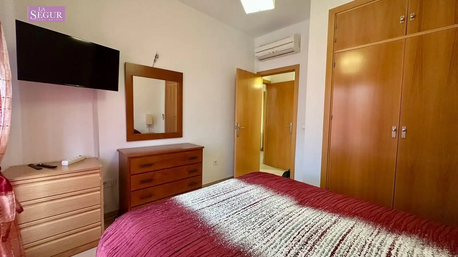Dormitori de Àtic en venda en Conil de la Frontera amb Aire condicionat, Terrassa i Balcó