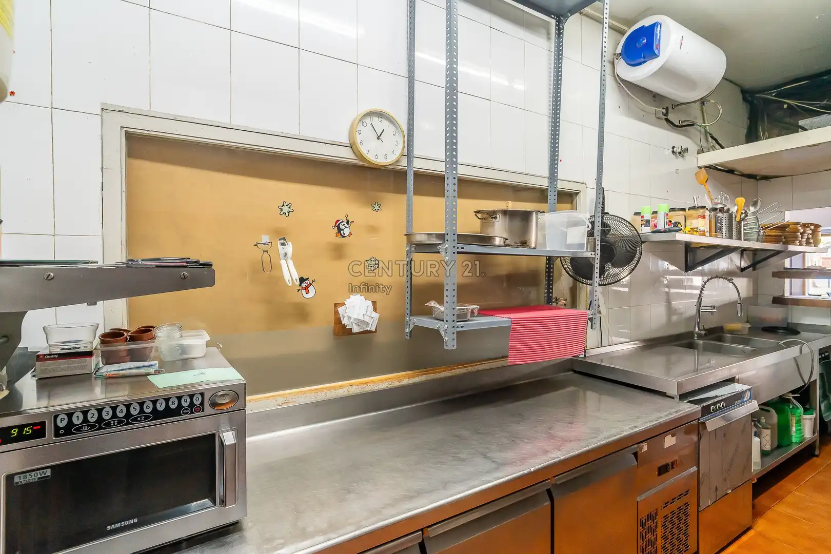 Cocina de Local en traspaso en Fuengirola con Aire acondicionado y Alarma