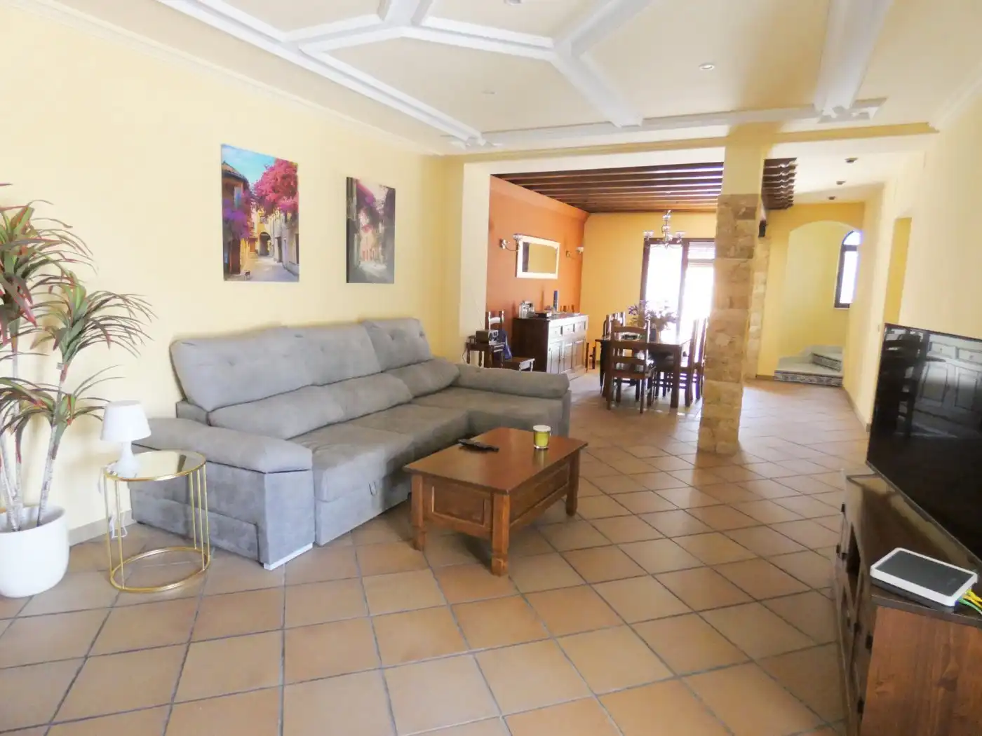 Living room of Houses for sale in Chiclana de la Frontera  with Air Conditioner, Private garden and Terrace