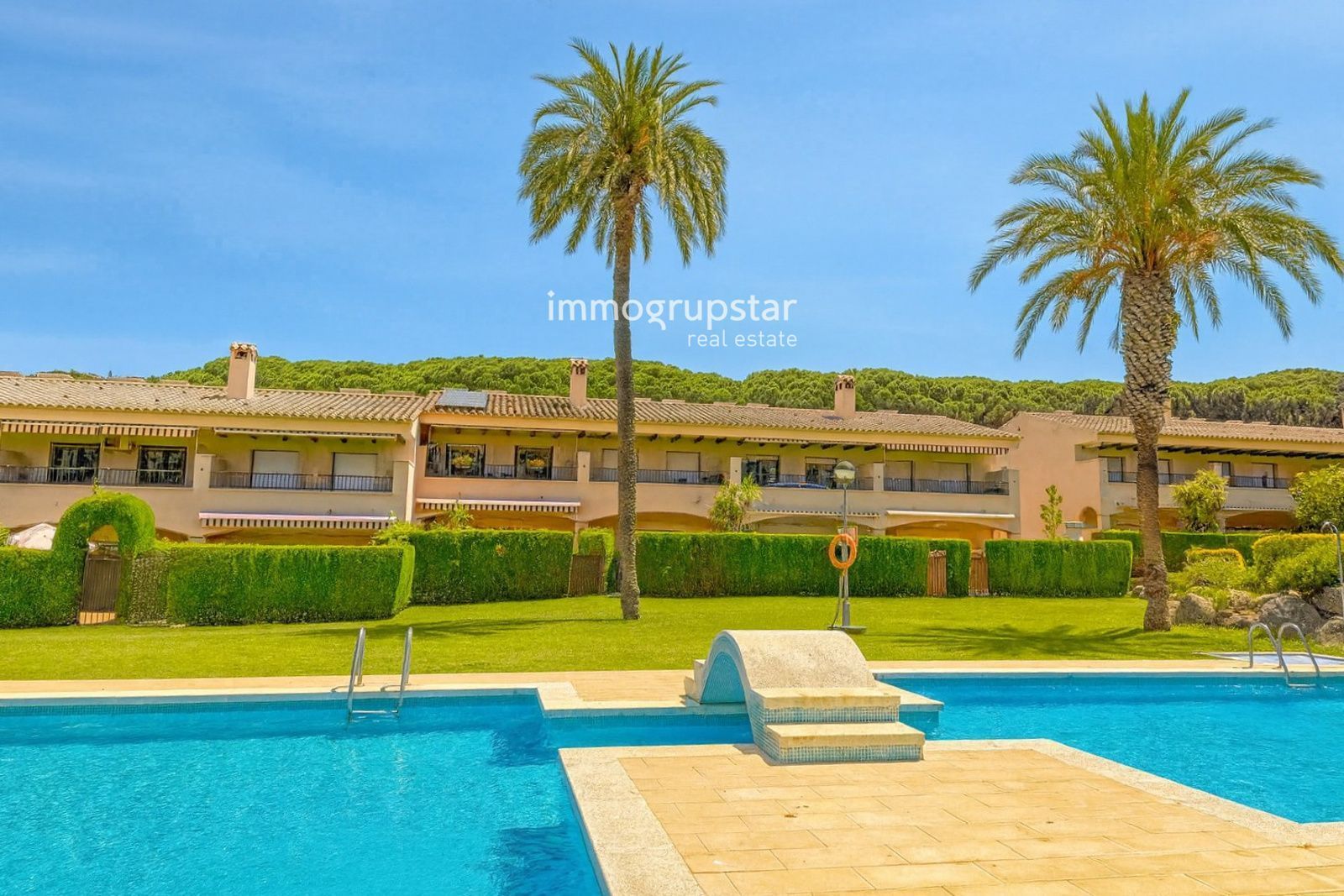 Exterior view of Single-family semi-detached for sale in Castell-Platja d'Aro  with Swimming Pool and Community pool