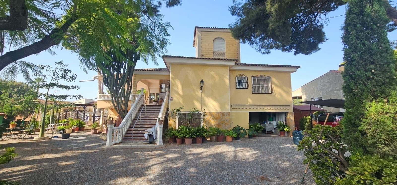 Exterior view of House or chalet for sale in San Vicente del Raspeig / Sant Vicent del Raspeig  with Air Conditioner, Heating and Terrace