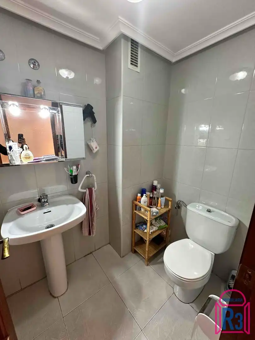 Bathroom of Flat for sale in León Capital   with Heating, Terrace and Storage room
