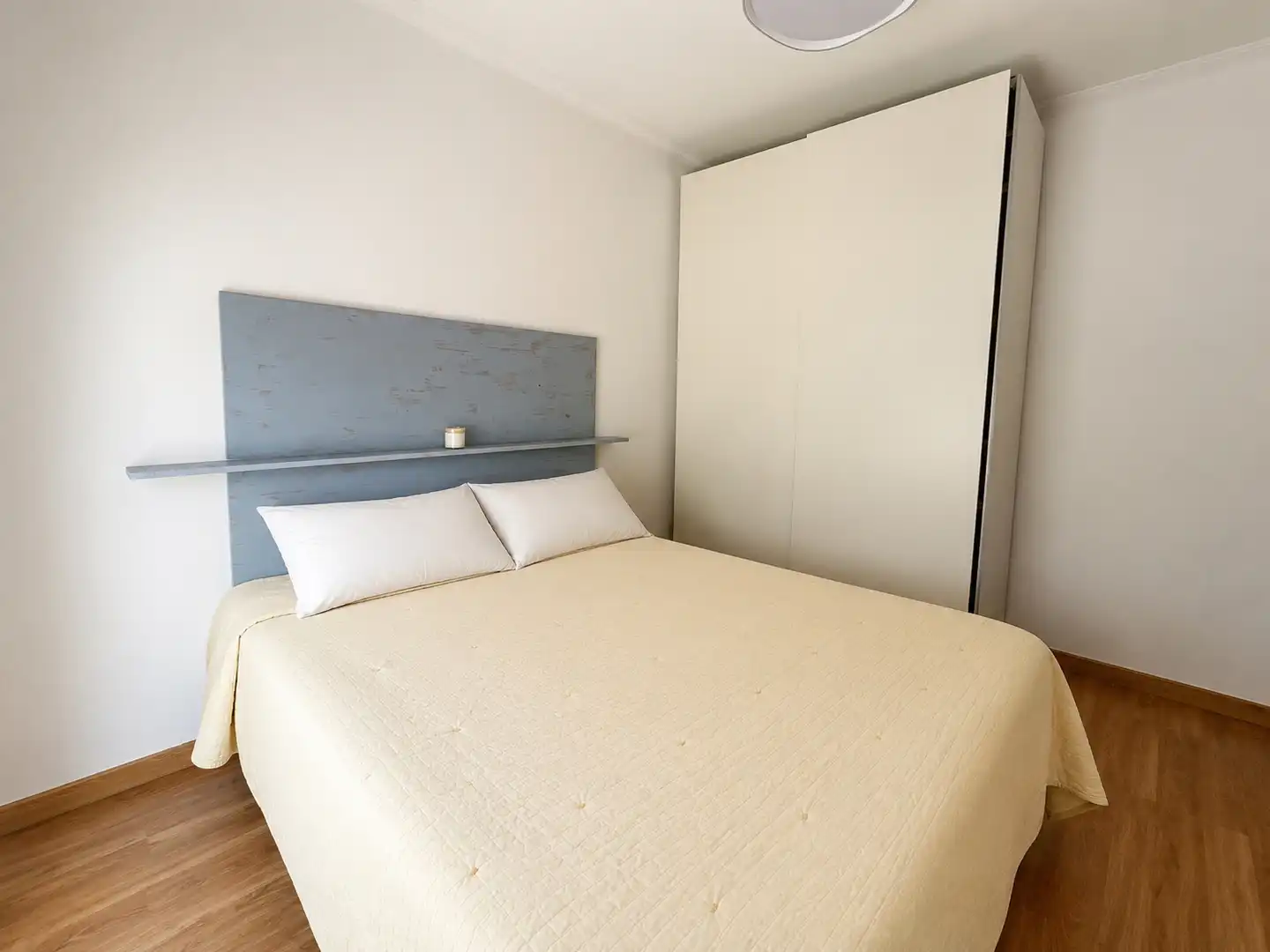 Dormitori de Planta baixa en venda en Almería amb Aire condicionat, Jardí privat i Terrassa