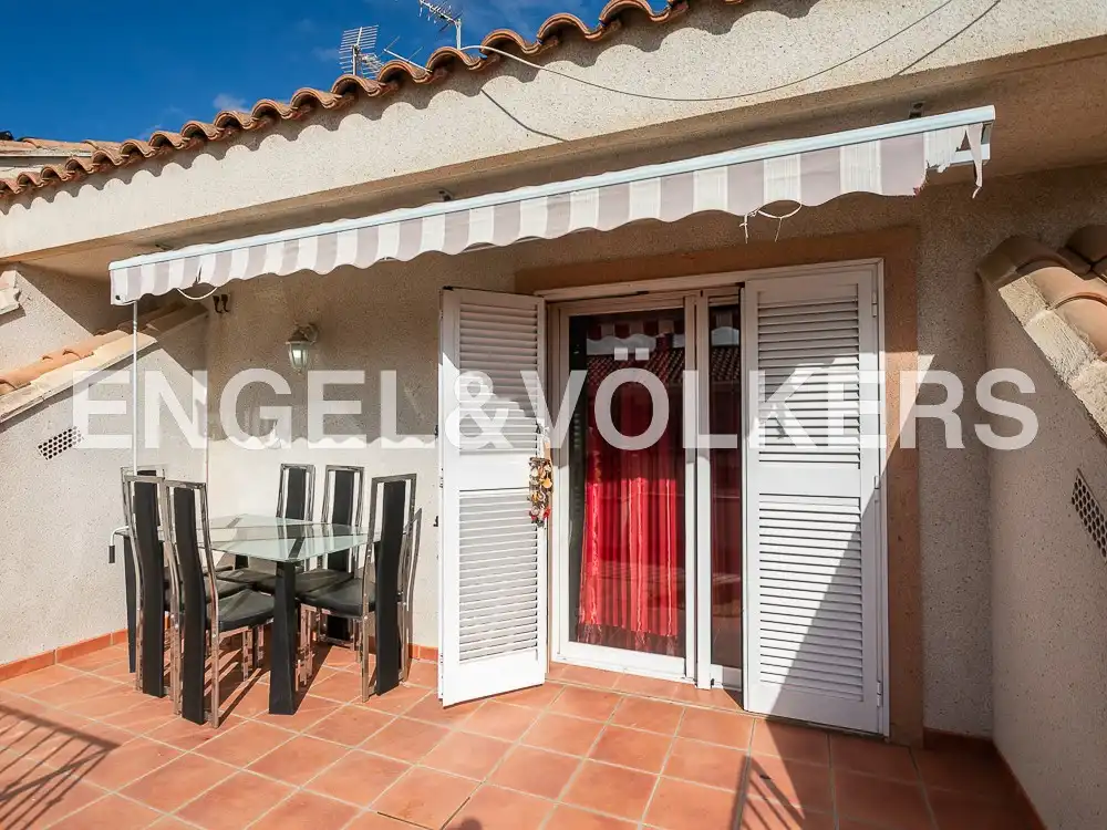 Terraza de Casa o chalet de alquiler en La Pobla de Farnals con Aire acondicionado, Calefacción y Terraza