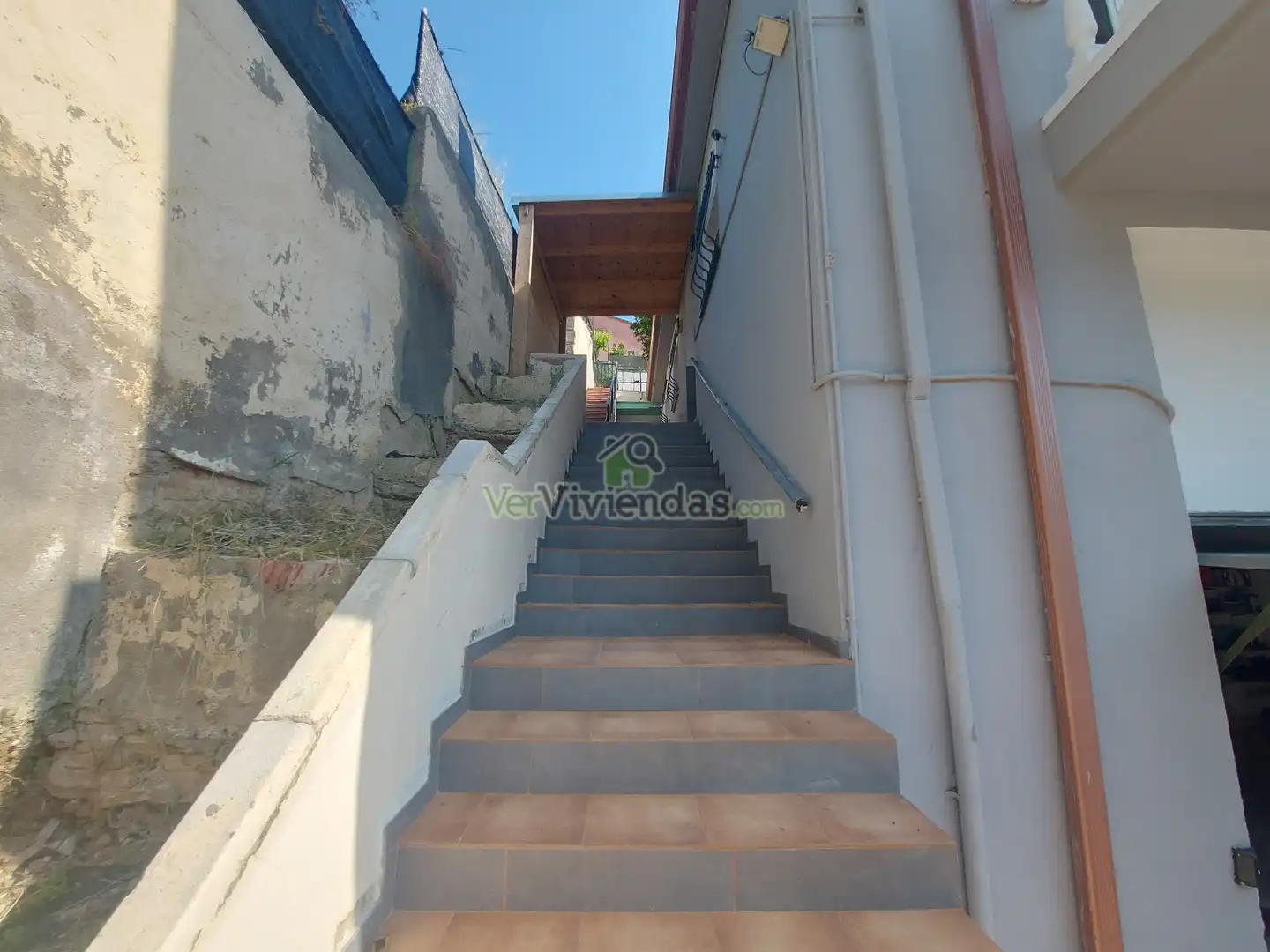 Vista exterior de Casa o xalet en venda en Abrera amb Aire condicionat, Calefacció i Jardí privat